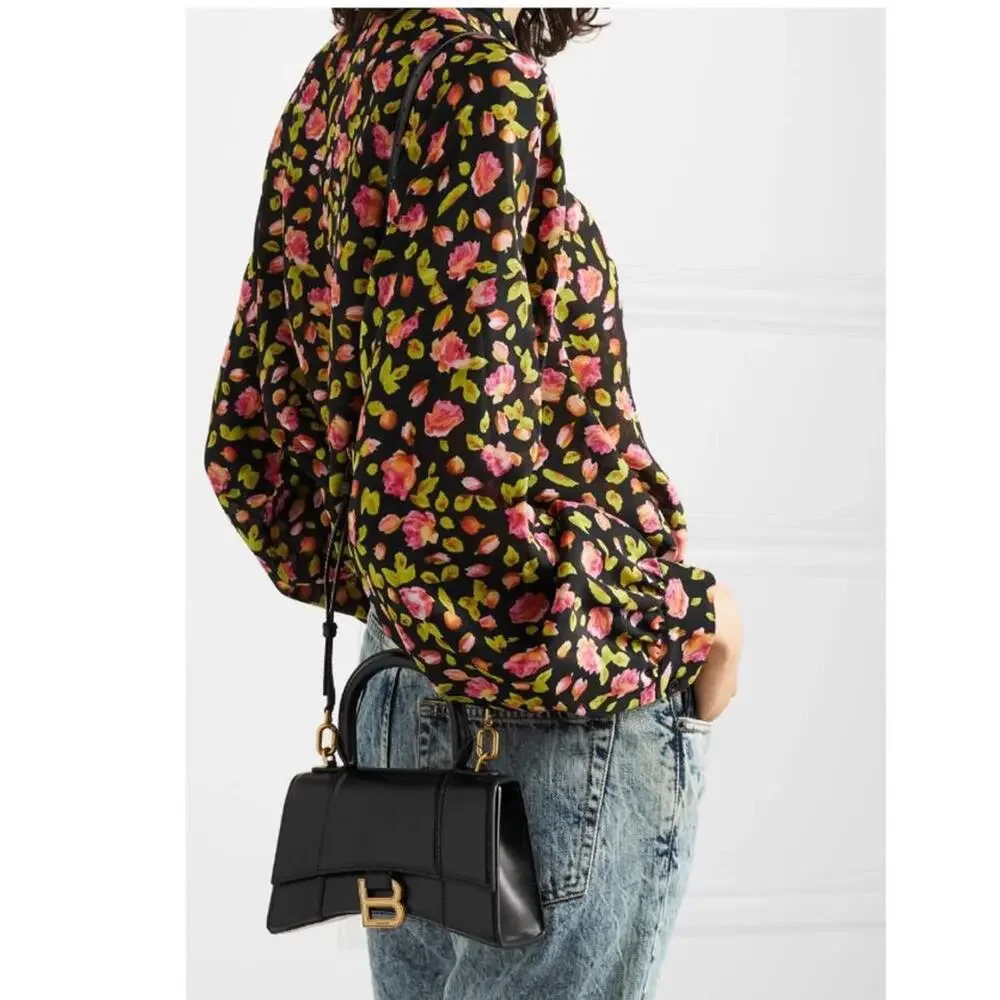 Balenciaga *cross post*